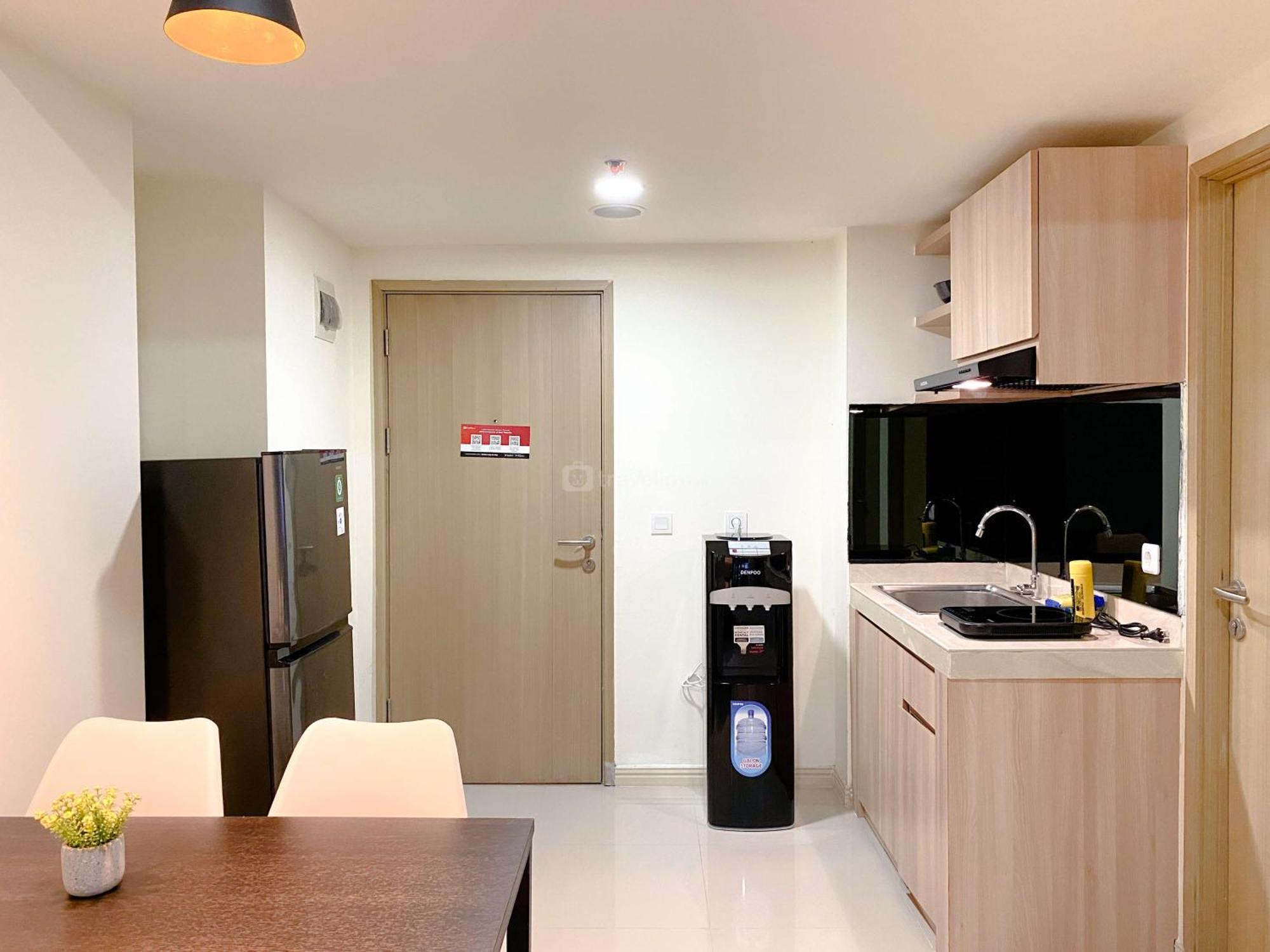 Homey 2Br With Work Space At Meikarta Apartment By Travelio Cikarang Bagian luar foto